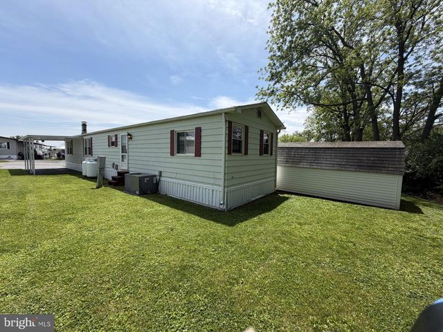 27 RIDGEWOOD MNR, Manheim, PA 17545