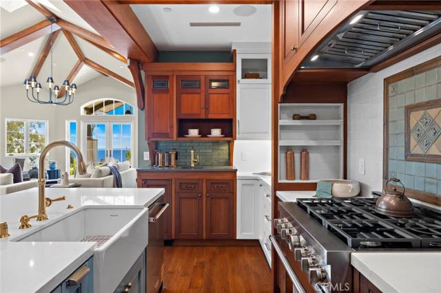 3002 Dorn Court, Laguna Beach, CA 92651