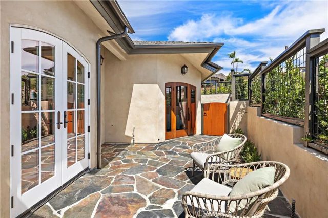 3002 Dorn Court, Laguna Beach, CA 92651