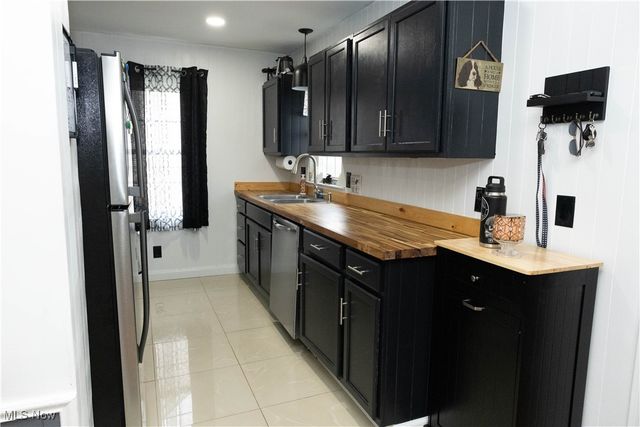 3508 Lindberg Way, Weirton, WV 26062