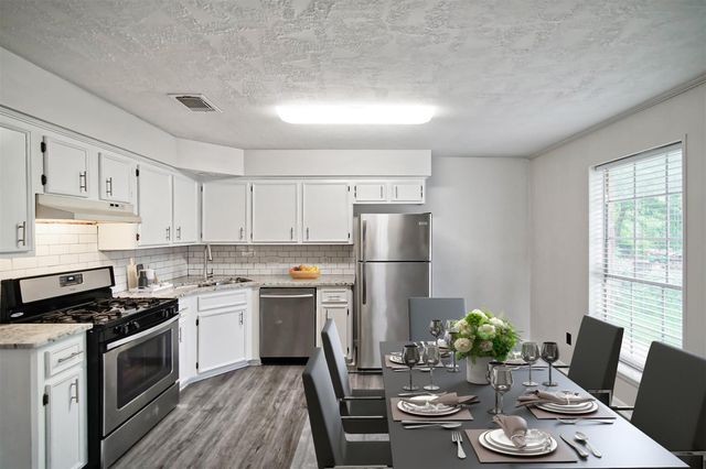 308 Lawrence Street A, Tomball, TX 77375