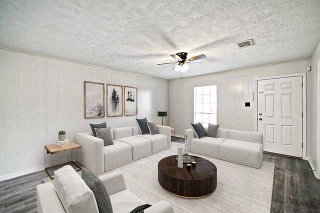 308 Lawrence Street A, Tomball, TX 77375