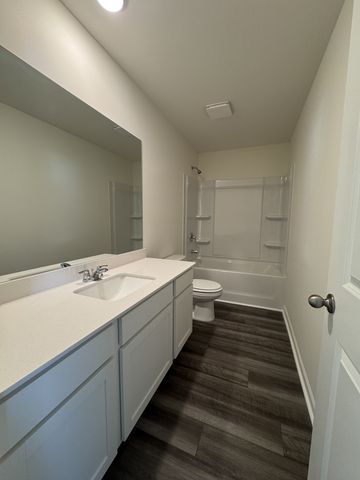 167 Snowdrop Ave, La Vergne, TN 37086