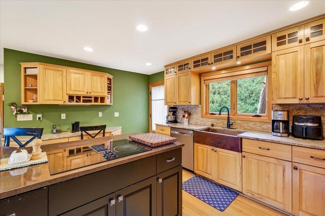 7943 Stagecoach Road, Cross Plains, WI 53528