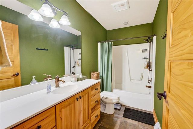 7943 Stagecoach Road, Cross Plains, WI 53528