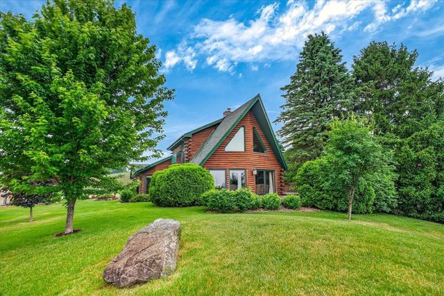 7943 Stagecoach Road, Cross Plains, WI 53528
