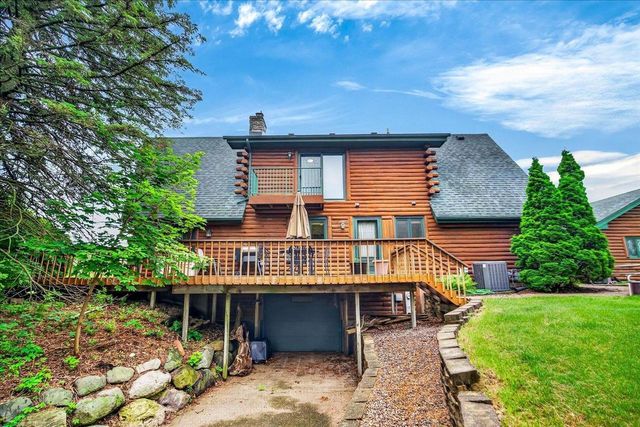 7943 Stagecoach Road, Cross Plains, WI 53528