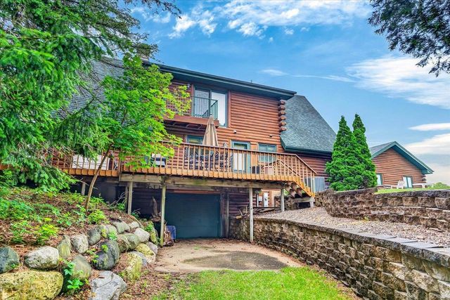 7943 Stagecoach Road, Cross Plains, WI 53528
