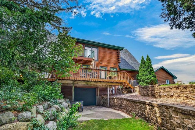 7943 Stagecoach Road, Cross Plains, WI 53528