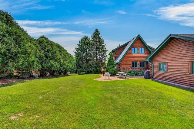 7943 Stagecoach Road, Cross Plains, WI 53528