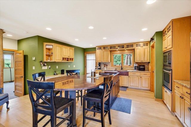 7943 Stagecoach Road, Cross Plains, WI 53528