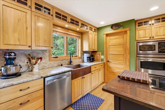 7943 Stagecoach Road, Cross Plains, WI 53528