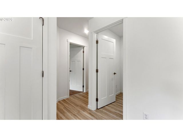 91512 Grinnell Ln, Coos Bay, OR 97420