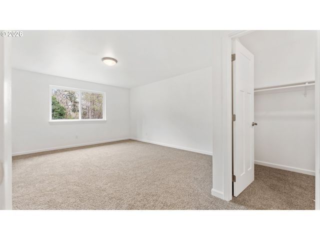 91512 Grinnell Ln, Coos Bay, OR 97420