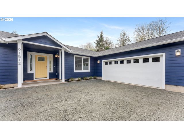 91512 Grinnell Ln, Coos Bay, OR 97420