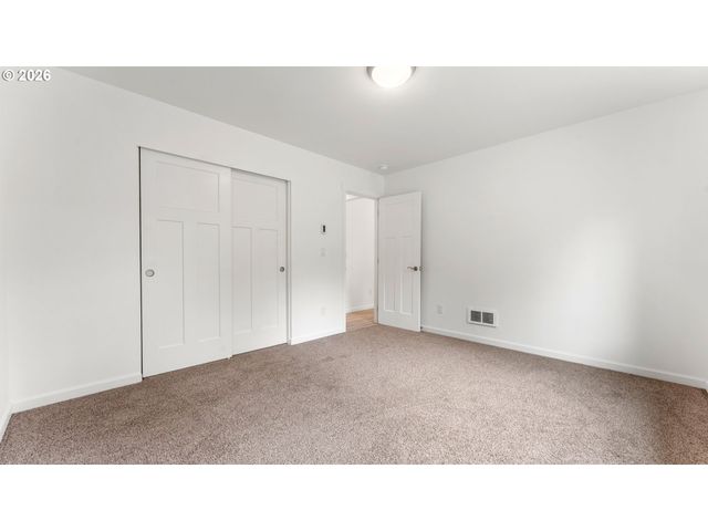 91512 Grinnell Ln, Coos Bay, OR 97420