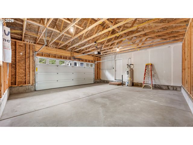 91512 Grinnell Ln, Coos Bay, OR 97420