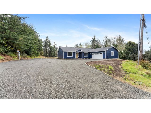 91512 Grinnell Ln, Coos Bay, OR 97420