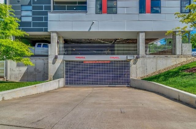 1900 12th Ave S Apt 215, Nashville, TN 37203