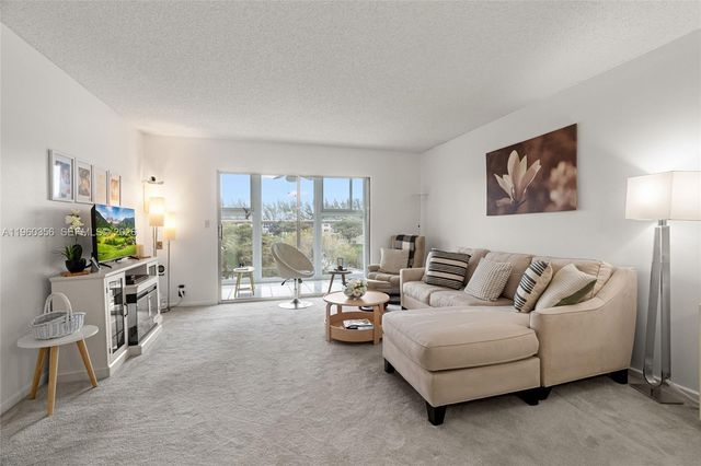 1803 Eleuthera Pt G4, Coconut Creek, FL 33066