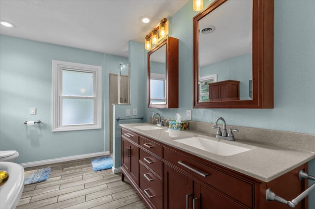 8268 Lawrence 2194, Monett, MO 65708