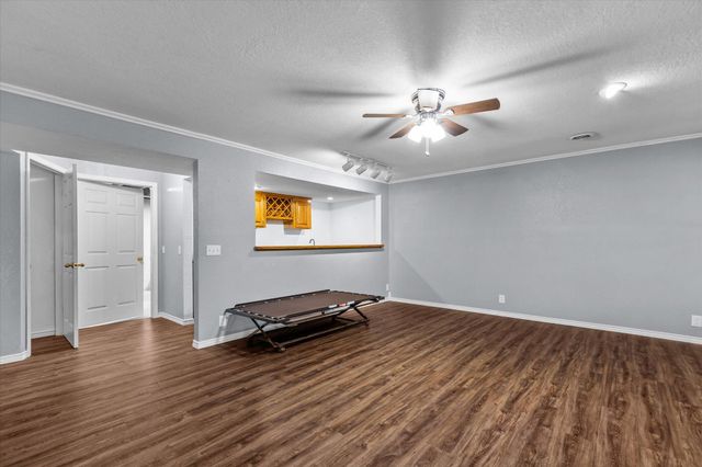 8268 Lawrence 2194, Monett, MO 65708