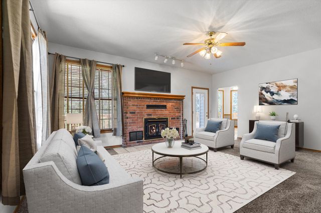 8268 Lawrence 2194, Monett, MO 65708