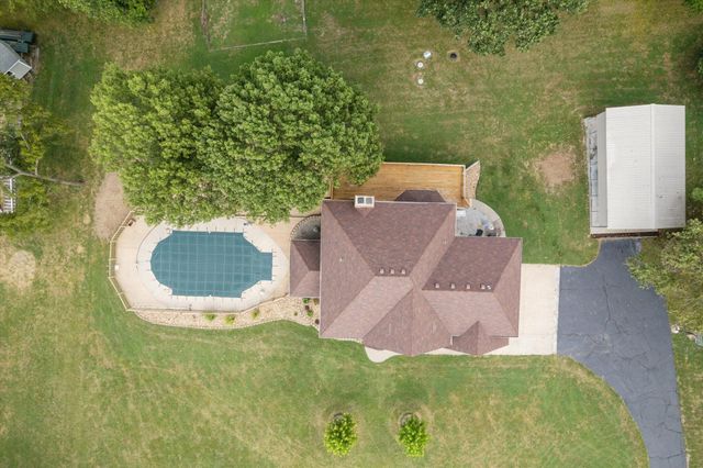 8268 Lawrence 2194, Monett, MO 65708