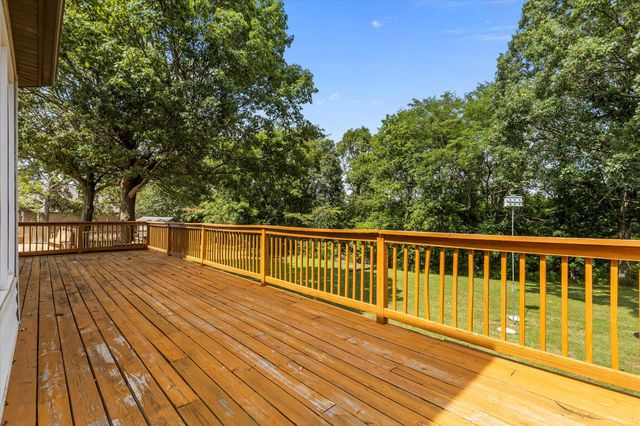 8268 Lawrence 2194, Monett, MO 65708