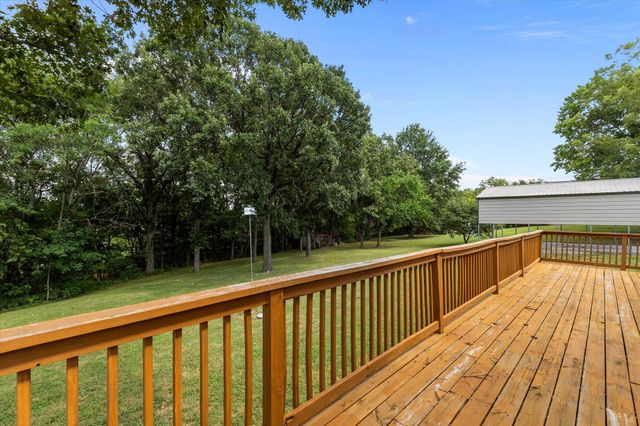 8268 Lawrence 2194, Monett, MO 65708