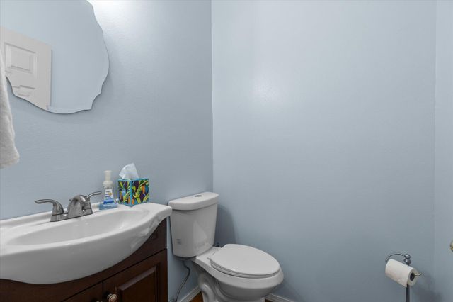 8268 Lawrence 2194, Monett, MO 65708