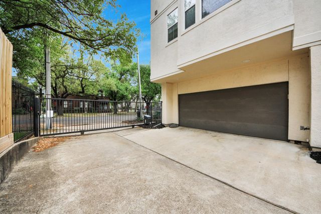 1402 Wentworth Street, Houston, TX 77004