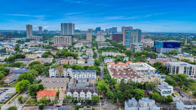 1402 Wentworth Street, Houston, TX 77004