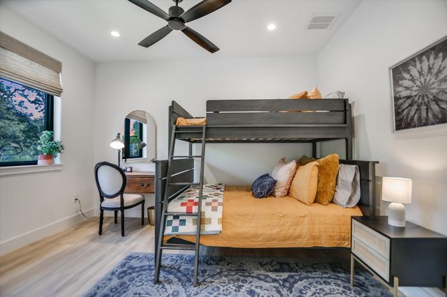 210 Hub DR, Wimberley, TX 78676