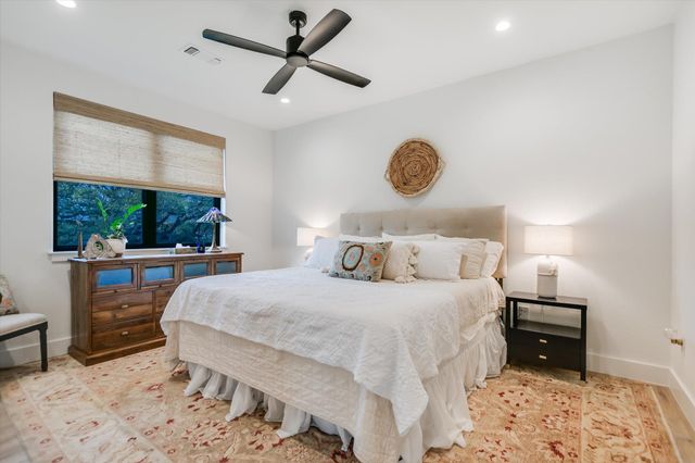 210 Hub DR, Wimberley, TX 78676