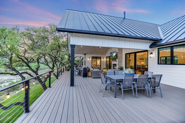 210 Hub DR, Wimberley, TX 78676