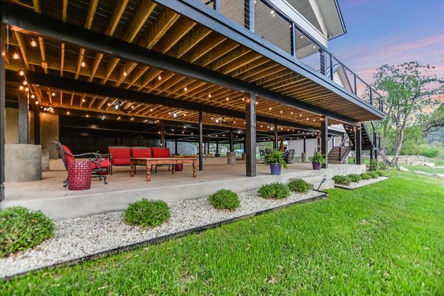 210 Hub DR, Wimberley, TX 78676