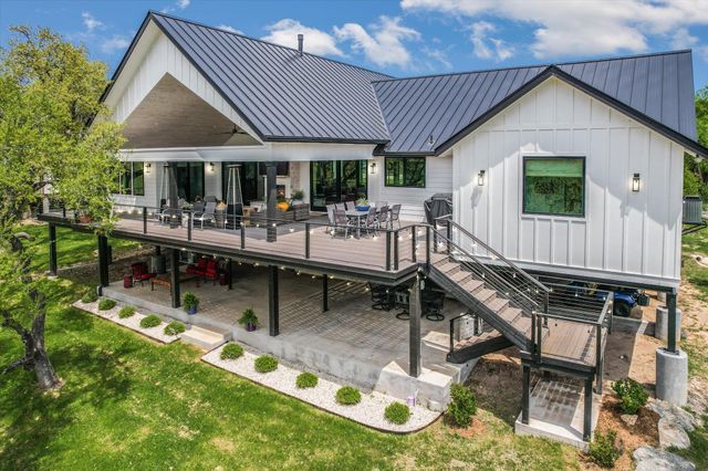 210 Hub DR, Wimberley, TX 78676