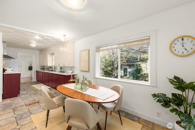 619 NW 89th Street, Seattle, WA 98117