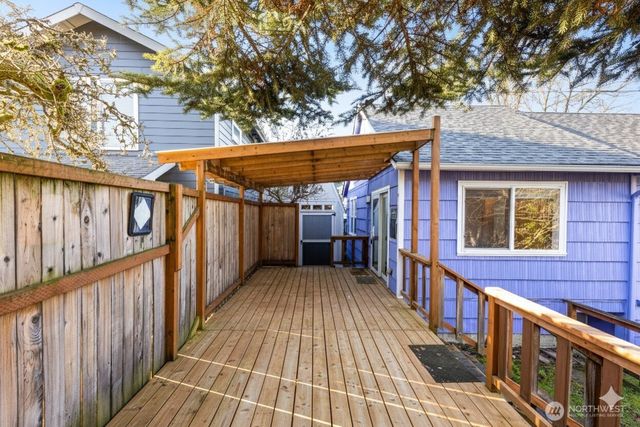 619 NW 89th Street, Seattle, WA 98117