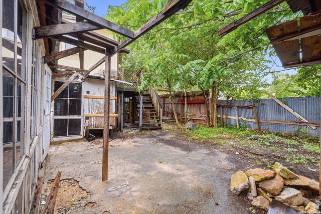 200 Mission Rd, San Antonio, TX 78210
