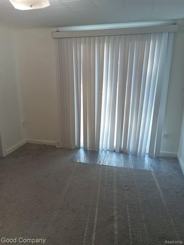 26505 Northeastern Highway, Madison Heights, MI 48071