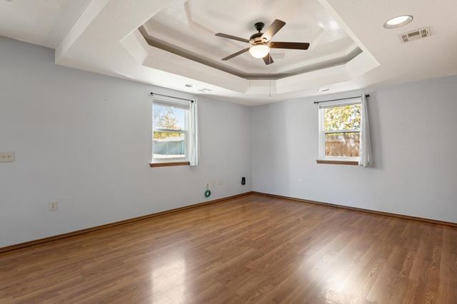 513 E Ash St, Douglass, KS 67039