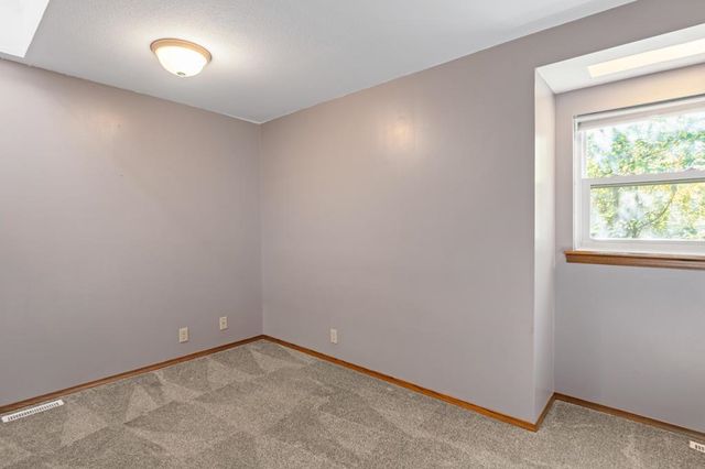 513 E Ash St, Douglass, KS 67039