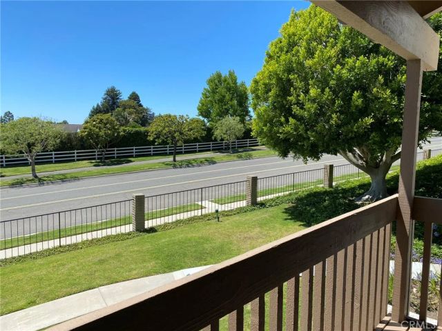 21 Seaview Dr. South, Rolling Hills Estates, CA 90274