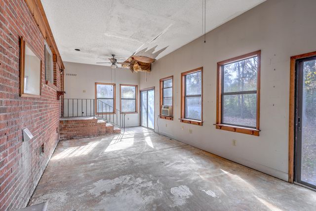 1218 Dennis Boulevard, Moncks Corner, SC 29461