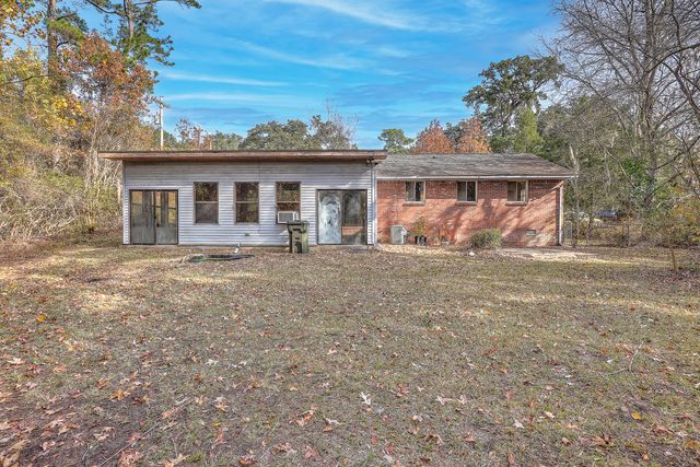 1218 Dennis Boulevard, Moncks Corner, SC 29461