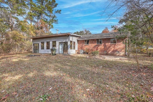 1218 Dennis Boulevard, Moncks Corner, SC 29461