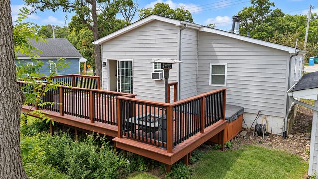 13151 NW Lake Shore Drive, Cedar Lake, IN 46303