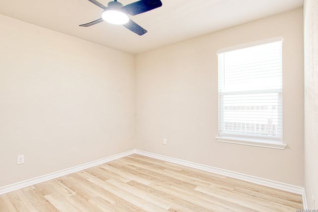 7614 Eclipse Mark, San Antonio, TX 78252